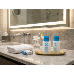 Bukisa Otel Şampuanı Mini 36 gr yuvarlak Şişe Standart tampon baskılı 50 Adet Bukisa Otel Şampuanı Mini 36 gr yuvarlak Şişe Standart tampon baskılı 50 Adet